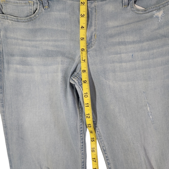 Hollister Women's Stonewash Bootcut Damaged Denium Jean - Picture 6 of 8